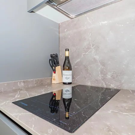 Ybh Atlantic Boutique Apartman *