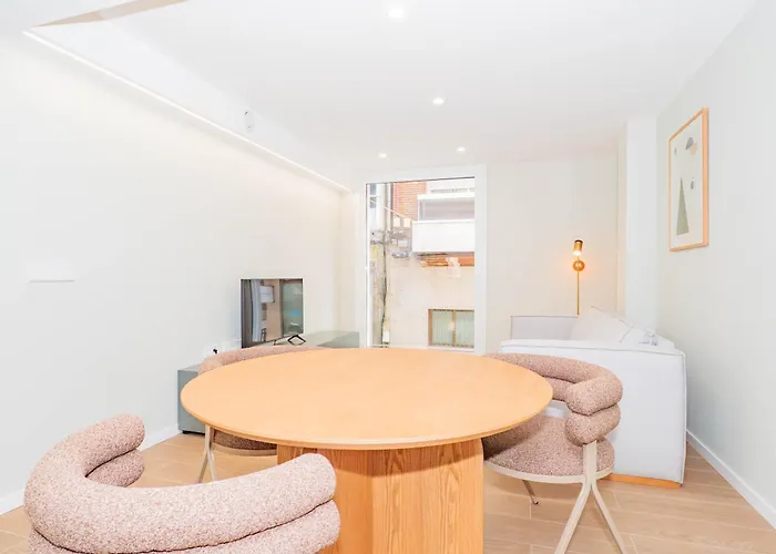 Ybh Atlantic Boutique Апартаменты *