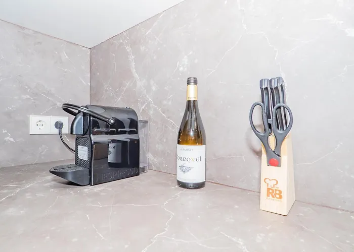 Ybh Atlantic Boutique Апартаменты *