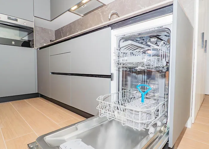 Ybh Atlantic Boutique *